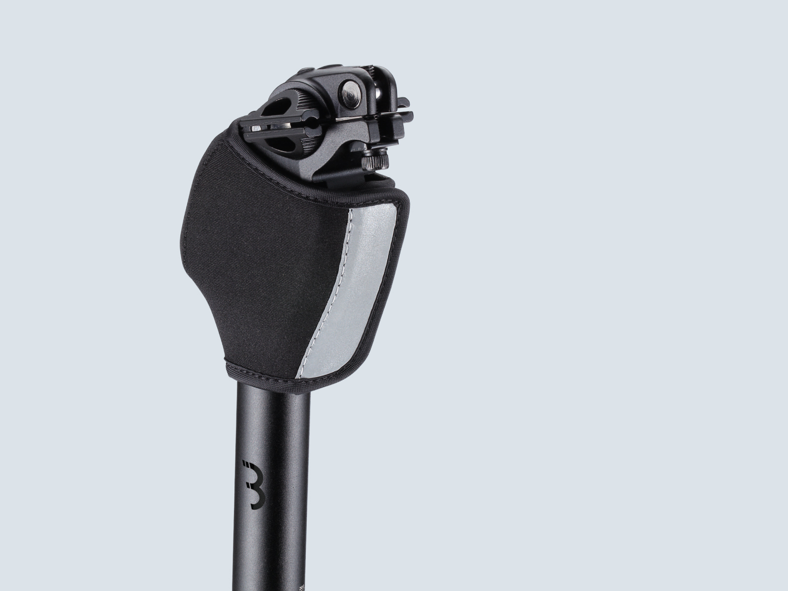 Con funda de protección reflectante