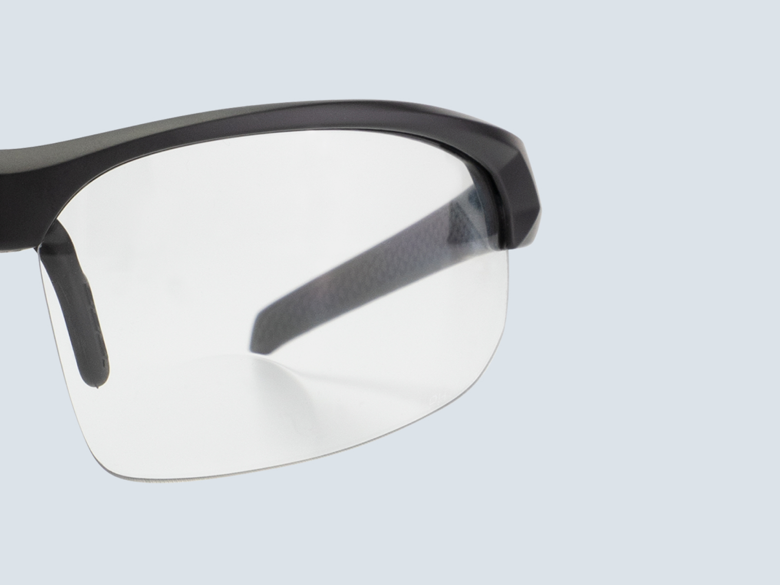 Lenses with a reading area